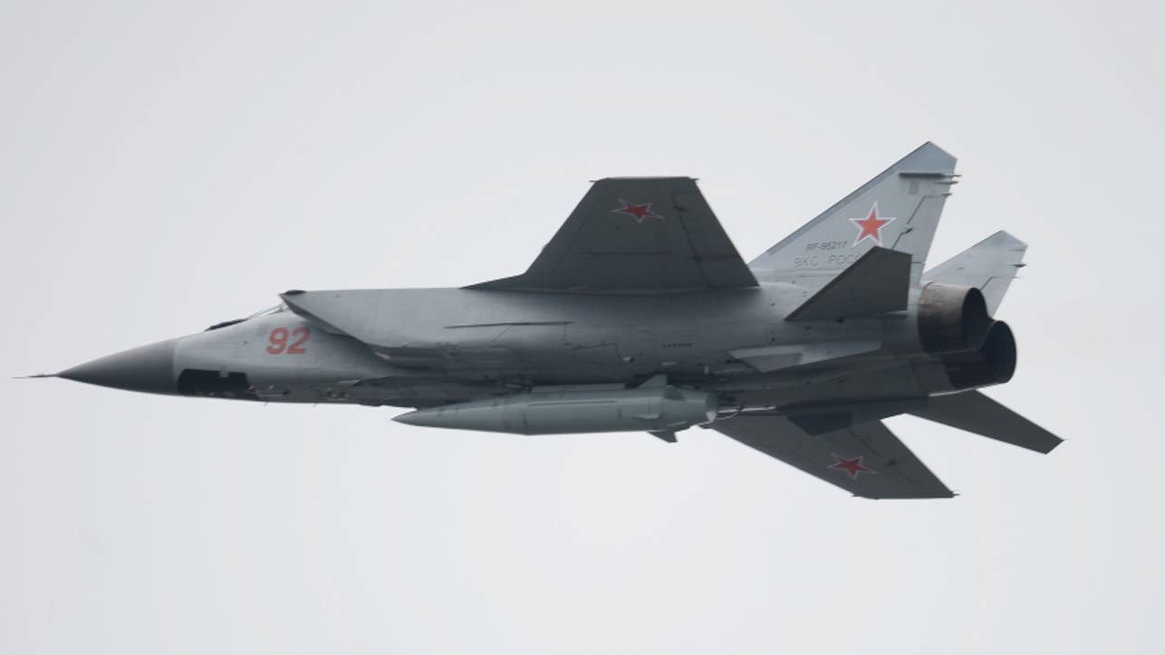 «Кинжалы» и «Цирконы» есть в арсенале России помимо «Орешника»