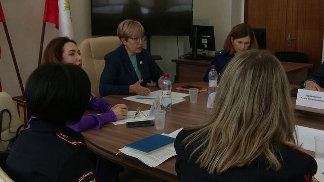 В студии "Из первых уст" обсудили борьбу с курением