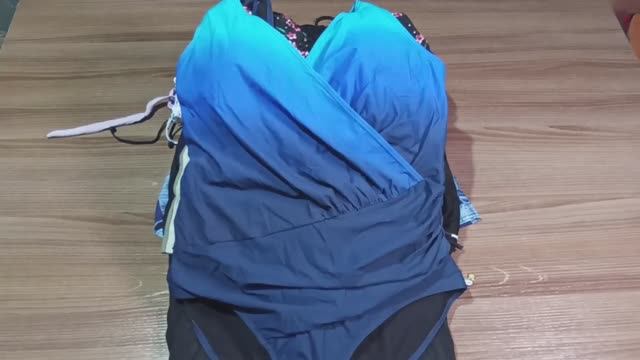 Лот 1605 Купальники Германия премиум 6,3 кг 1730 р/кг 45 ед