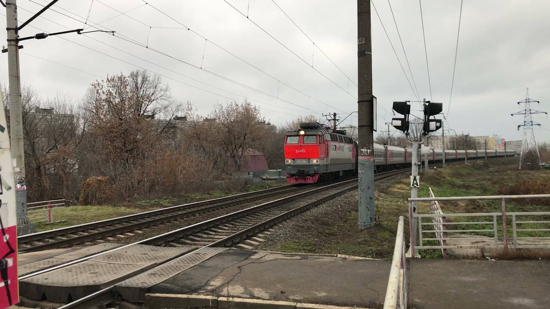 Электровоз ЧС4т-294 с пассажирским поездом на перегоне Толоконцево - Нижний Новгород Московский