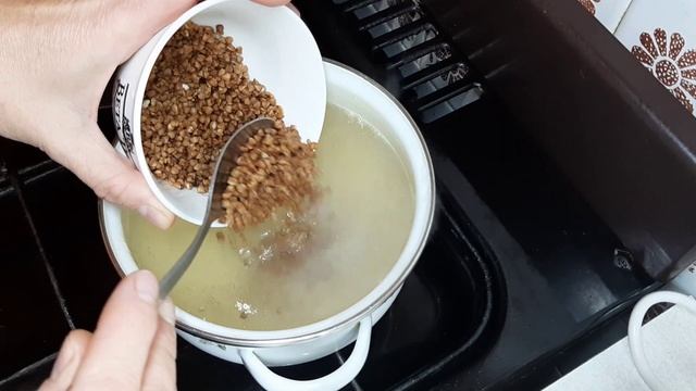 Суп с гречкой, тушёные куриные голени с овощами. Меню на 2 дня