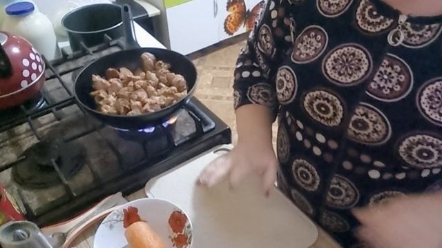 Готовлю вкусный  плов в мультиварке и кипячу молоко.