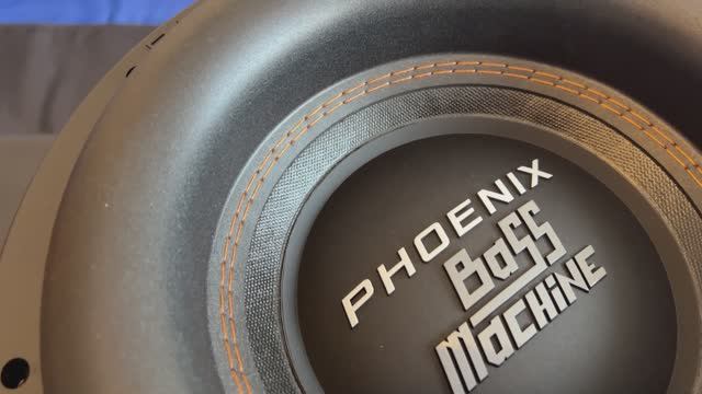 DL Audio Phoenix Bass Machine 12 (Губастенький насос)