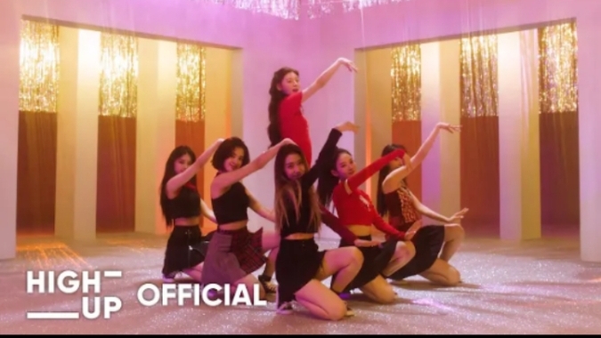 STAYC (스테이씨) "LIKE THIS" Performance Ver.