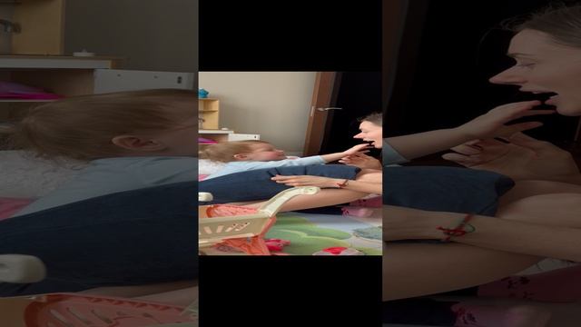 Ева с мамой