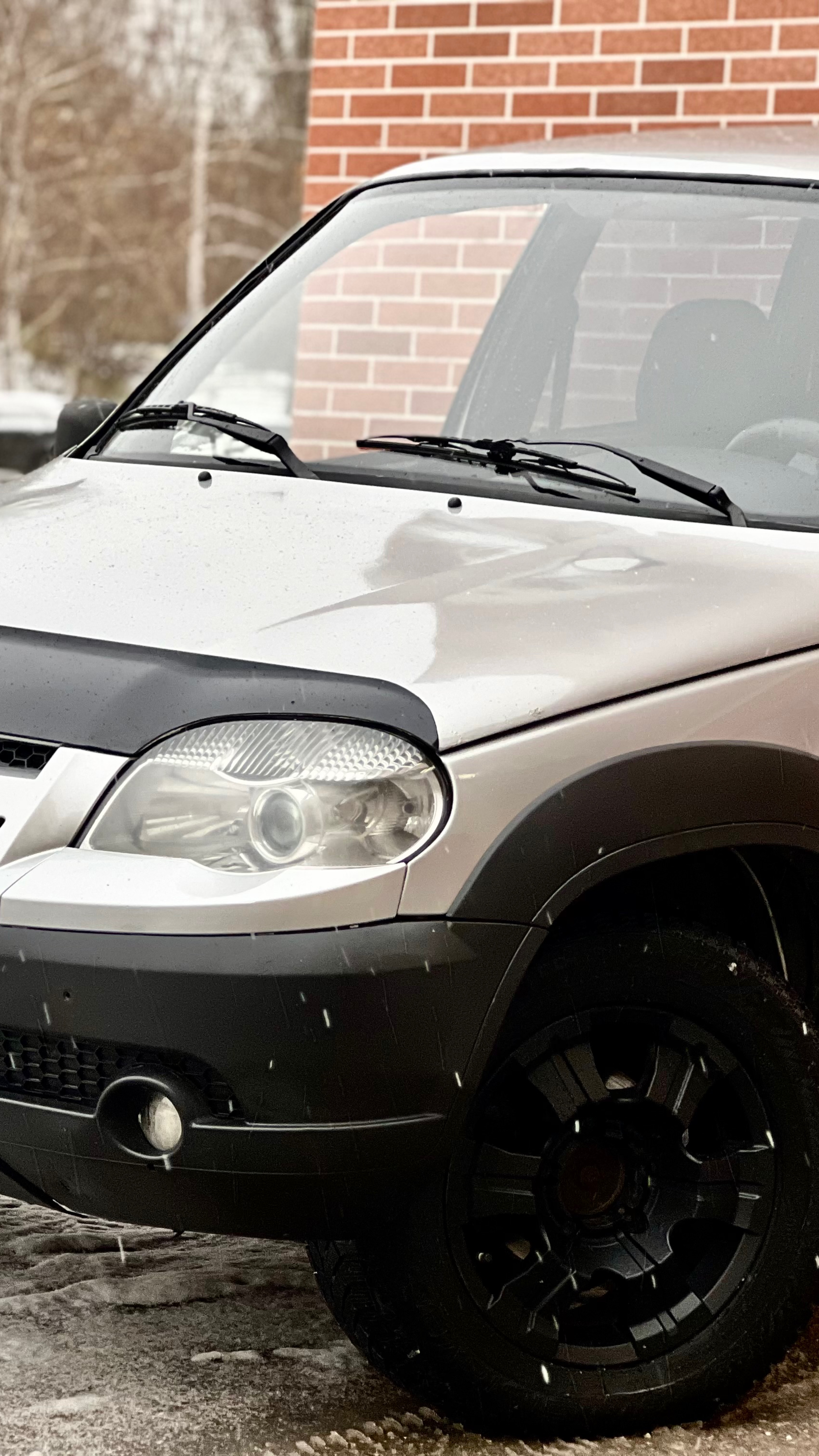 CHEVROLET NIVA 2011г 1.7 МТ