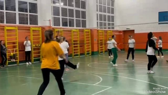 "Мамы могут всё " 
Турнир пл по волейболу 
21.11.2024г