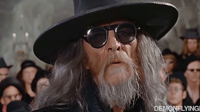 Гарри Поттер в баленсиаге - 50-х - видео (нейросеть)