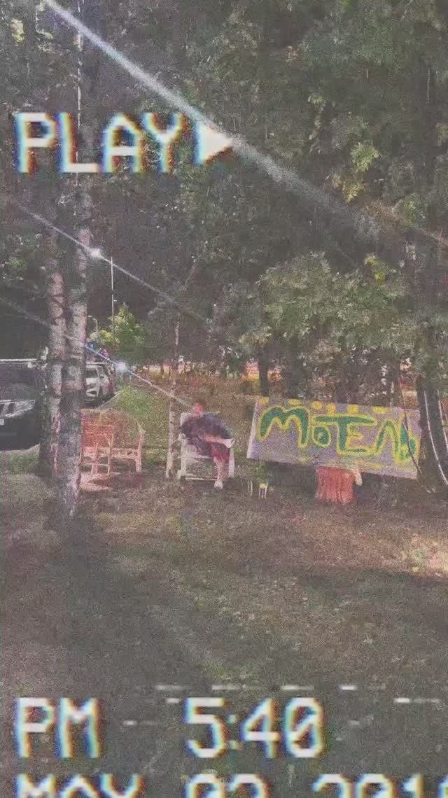 den'2. Мотель.