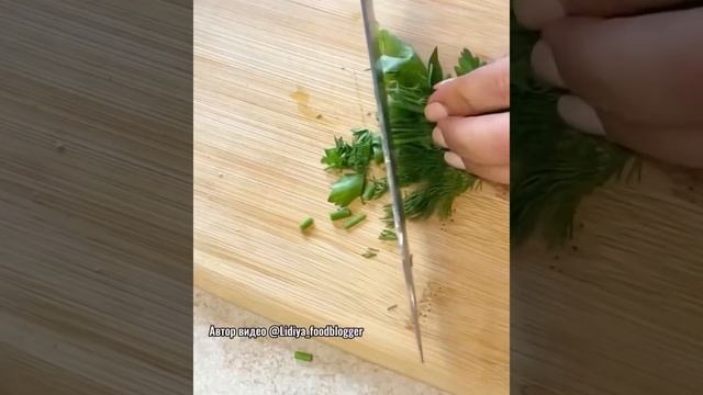 1️⃣Приготовьте удивительно вкусное грузинское блюдо чкмерули (шкмерули). Это жаренная курица в мо...