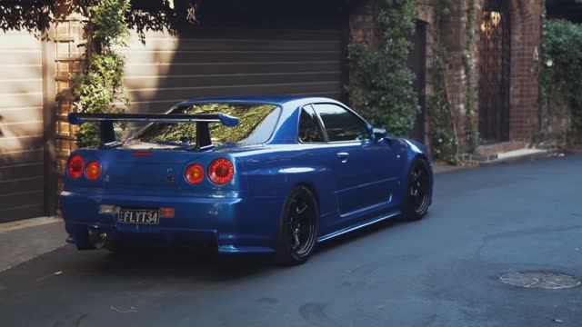 4K UHD - Skyline R34 GTR