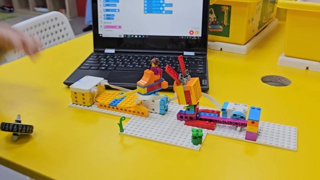 LEGO конструирование