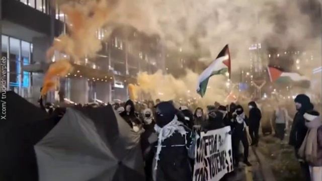Радикалы жгут Канаду