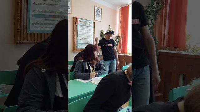 Не одекватное поведение животного в школе