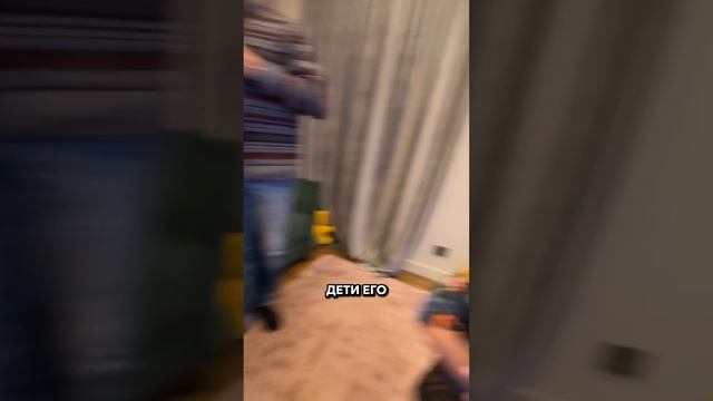 В нашем доме уже побывали: ламы, змея, поросёнок и вот обезьяна, предлагайте кого ещё детям привести