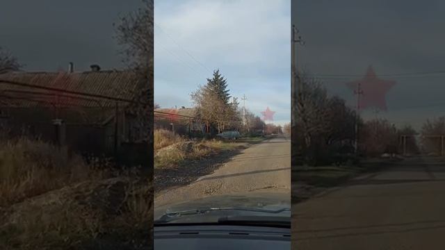 Покровск. Пока наши войска подтягивают резервы на подходах к городу, на улицах видны противотанковые