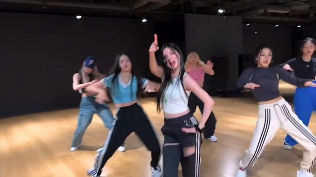 BABYMONSTER - “BATTER UP” DANCE PRACTICE VIDEO