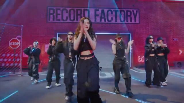BABYMONSTER - 'CLICK CLACK' M/V