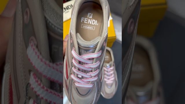 FENDI Кроссовки FRIST 1 бежевый