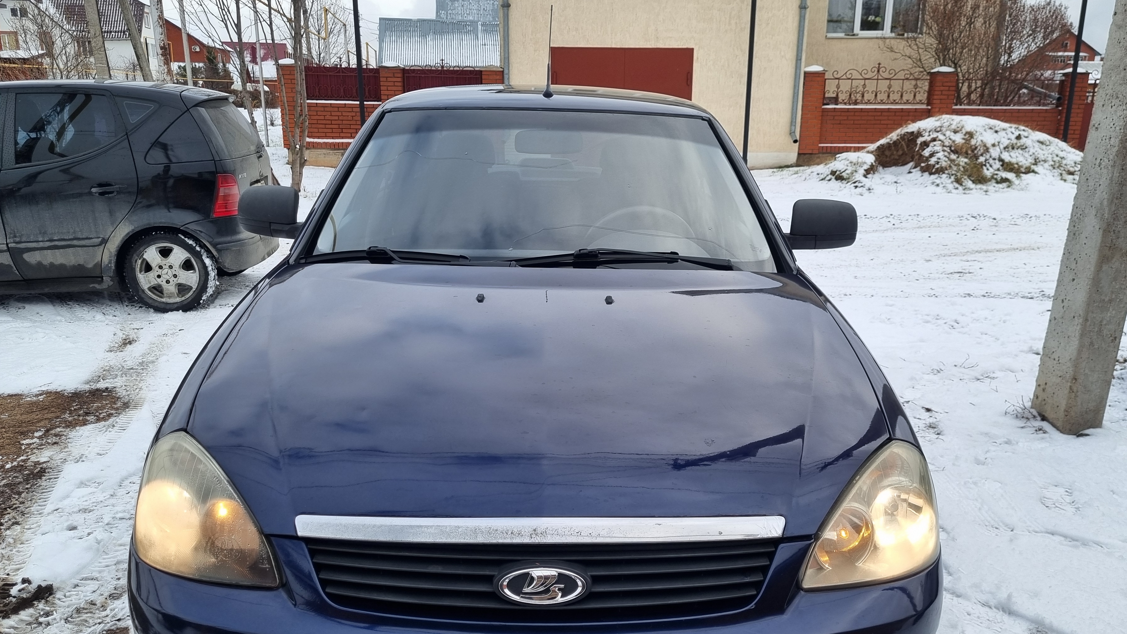 LADA PRIORA 2011г с кондиционером