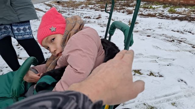 Семья приехала за спецсанками из Гафурийского района Республики Башкортостан