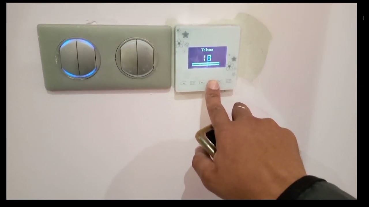 Amplificateur bluetooth/USB/mémoires/radio FM/ Aux TV / télécommande/touche tactile