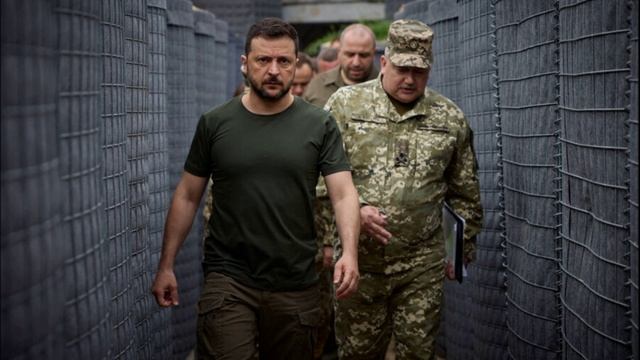 Зеленский заявил, что генералы ВСУ должны быть в окопах