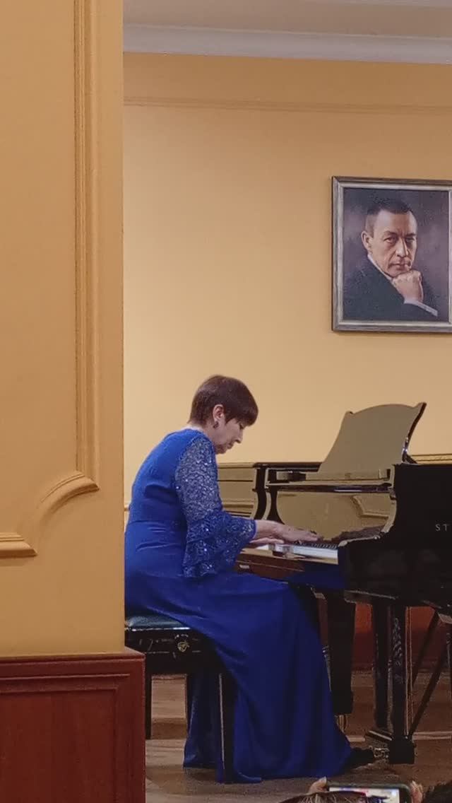 П.И. Чайковский. Из цикла "Времена года ". "Октябрь. Осенняя песнь"
Исполнитель:  Наталья Смирнова