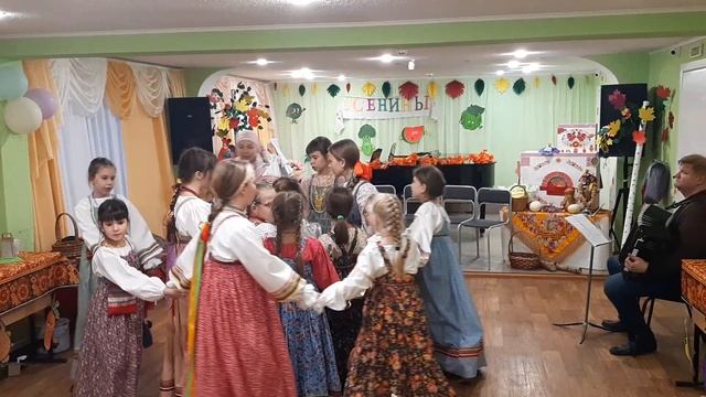Вейся вейся капуста -фольклор -1001 песенка