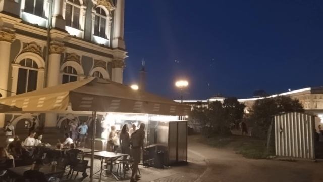Сад Зимнего Дворца. СПб. Июнь 2022 г.