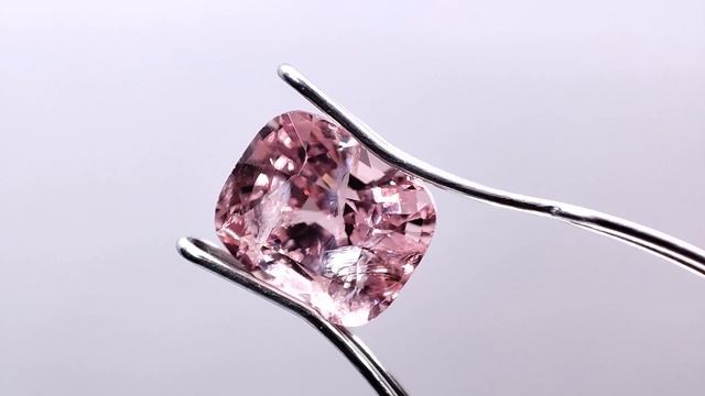 2.38 ct. Шпинель кушон. Мьянма