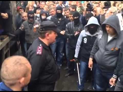 29.04.2014 Луганск.Сдайте оружие,и идите домой!
