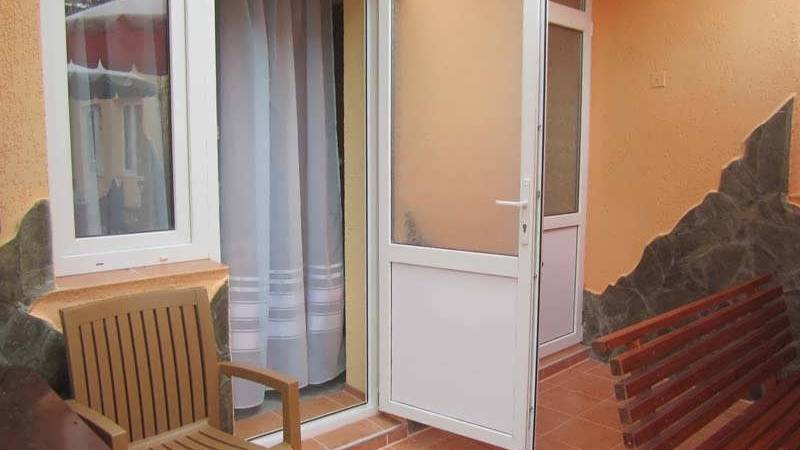 Номер Второй Гостевого Двора в Евпатории на углу улиц Московской и Киевской