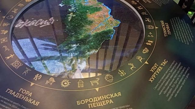 Республика Хакасия на всероссийской выставке в Москве парка ВДНХ, обзор павильона с стиле региона