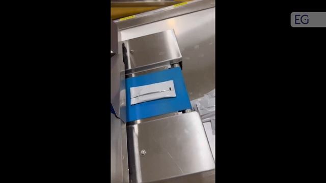Станок для упаковки продукции в флоу-пак с еврослотом UPX-320