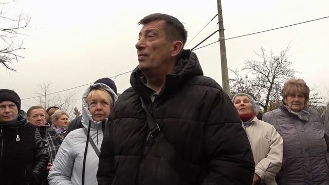 Помощь жителям Октябрьского