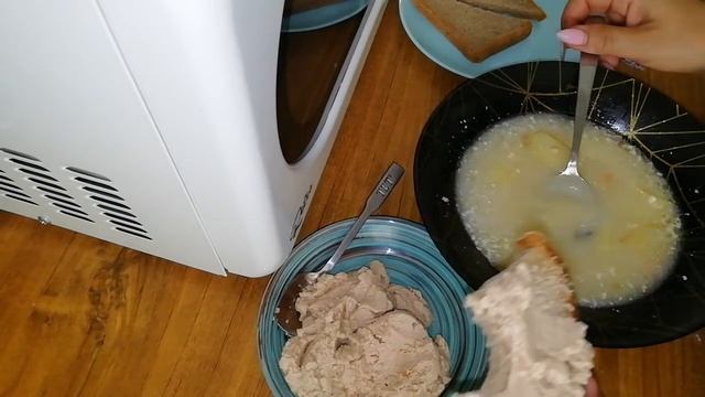 АСМР ЕДА 😋ЩИ И ПЕЧЕНЬ МИНТАЯ(ШЁПОТ, ЧАВКАНЬЕ)
