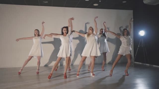 Dance 02