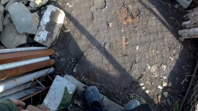 ЖИВЕМ В ДЕРЕВНЕ!!РЕМОНТ САРАЯ!ПОДГОТОВИЛ ПОЛ К ЗАЛИВКЕ!!!Деревенский влог