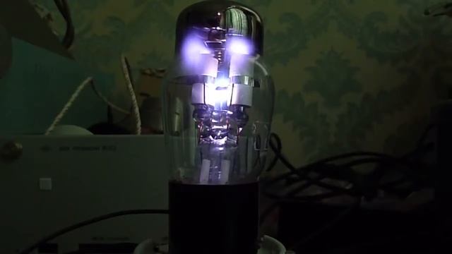 Работа двуханодного ксенонового газотрона СК1006