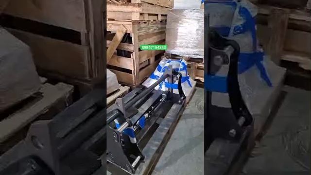 Рамка-быстросъём с крючками и пальцами на погрузчик КУН-10/ПКУ-08,,09....