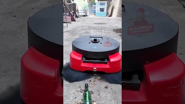 Кому там нужен был хороший робот-пылесос?)