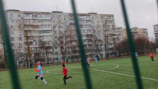 Нам ни страшен ни дождь ни холод