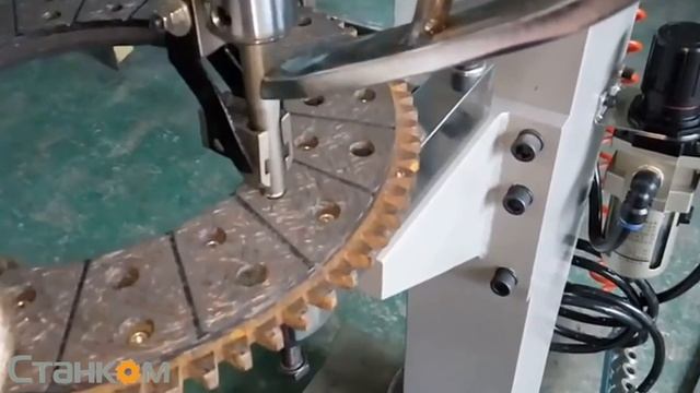 Пневматический клепальный станок с автоматической подачей заклепок RM-J12A2HP