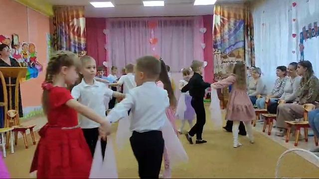 танец Там где мама моя