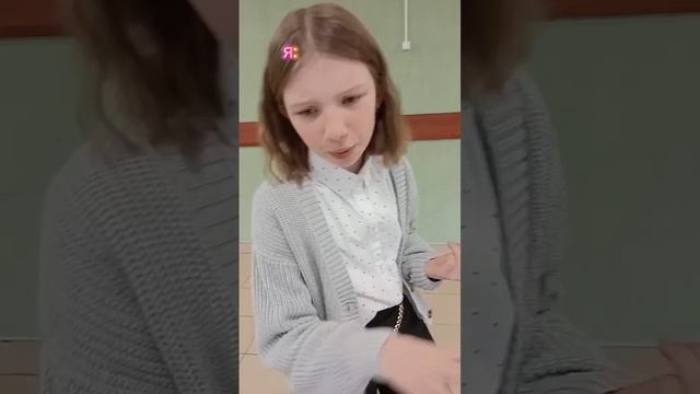 Как я и мои друзья заказывают еду в столовке)