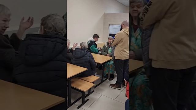 ‼️Жителей жилого дома в Жуковском, где произошел пожар, временно разместили в ближайшей школе‼️