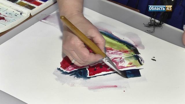 Секретами акварельной техники поделилась курганский художник Ольга Луцко