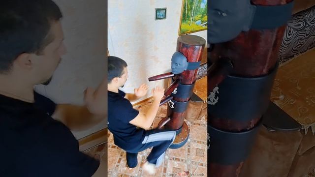 Вин чун_кунг-фу-2 на деревянном манекене_Full-HD.mp4