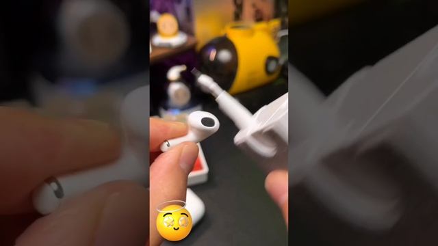 Чистим Airpods